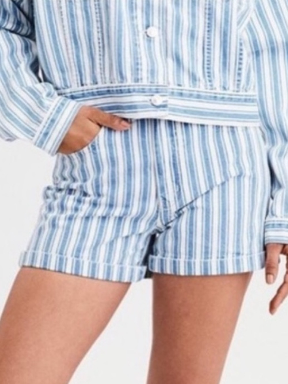 AE - Striped Tie Waist Shorts